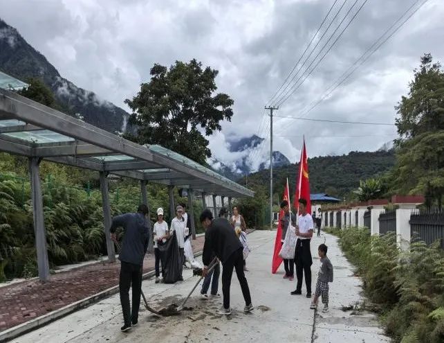 墨脱镇交通新动态，发展助力地区繁荣