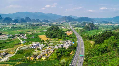 平塘乡交通建设日新月异，助力地方经济腾飞新动态